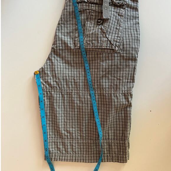 Guess Checkered Gray Cargo 100% Cotton 11.5" Inseam Shorts Men Size 34 - Picture 7 of 8